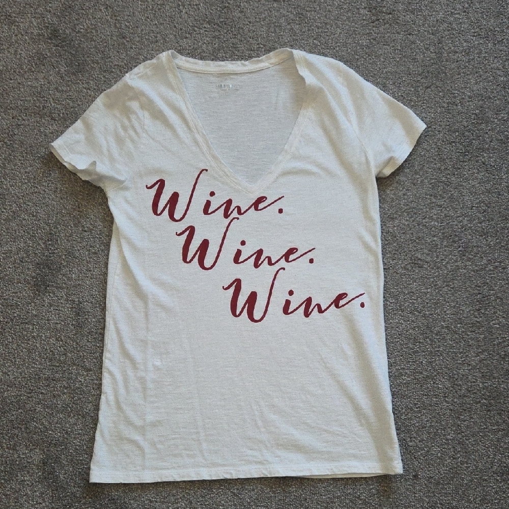 Merona Graphic Fitted Cream Red Tee